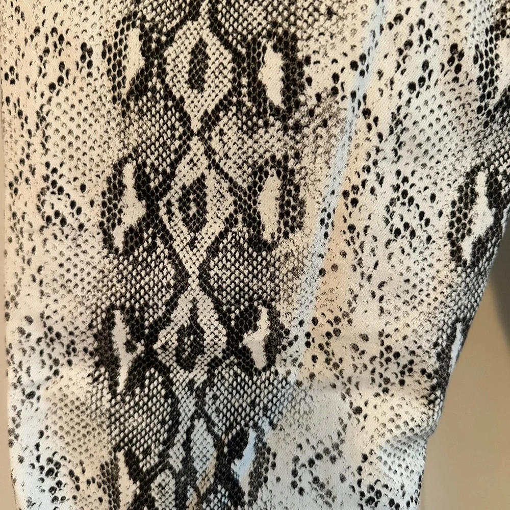 NWT Zara Woman 12 The High Waist‎ Slim Fit Skinny Leg Snake Print Jeans Pants